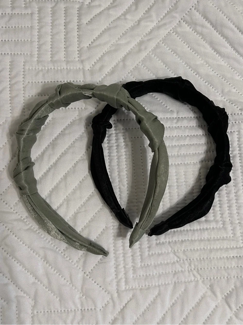 a new day Knot Headband Duo in Black & Sage
